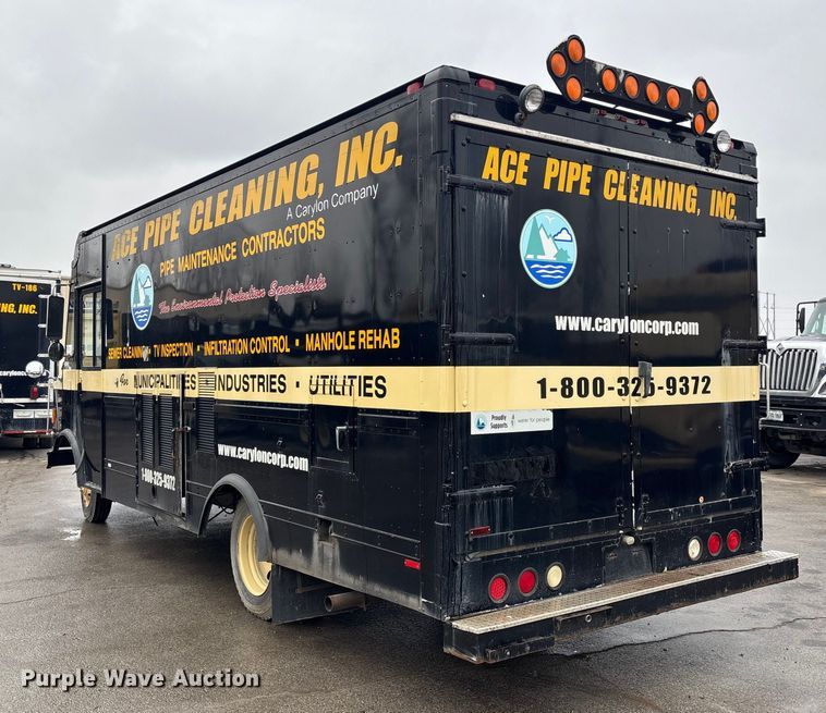 image for item ED5113 1998 GMC delivery van