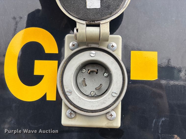 image for item ED5113 1998 GMC delivery van