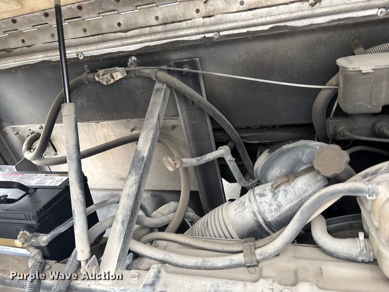 image for item ED5113 1998 GMC delivery van