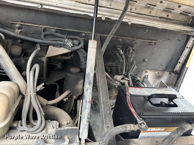 image for item ED5113 1998 GMC delivery van