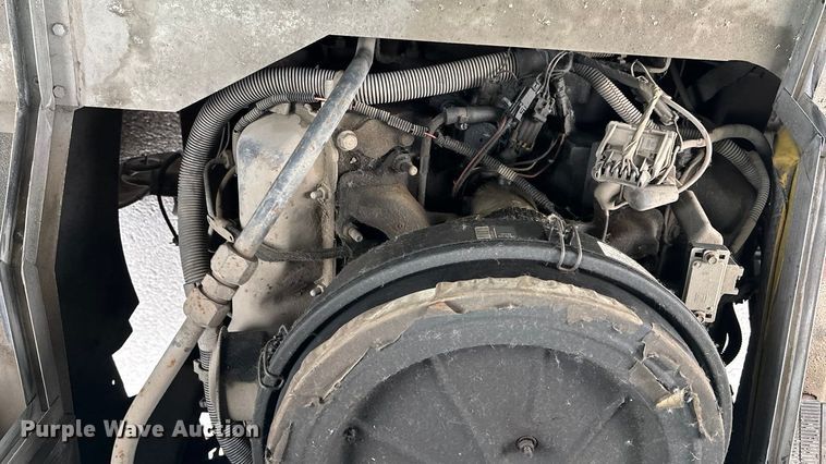 image for item ED5113 1998 GMC delivery van