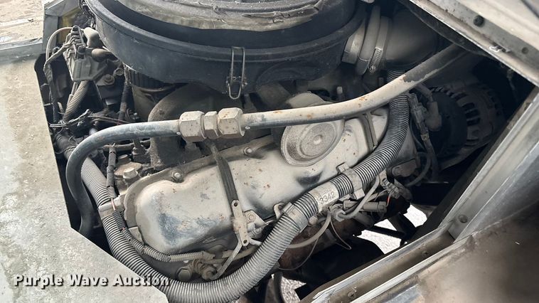 image for item ED5113 1998 GMC delivery van