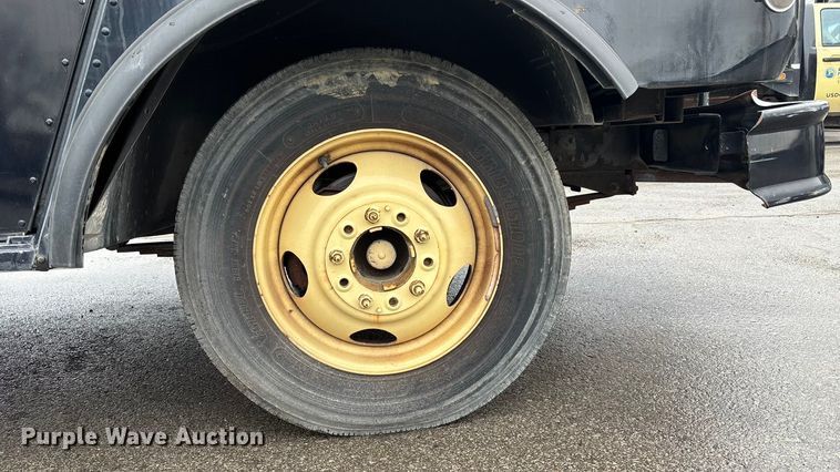 image for item ED5113 1998 GMC delivery van