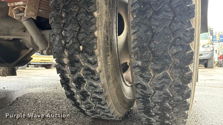 image for item ED5113 1998 GMC delivery van