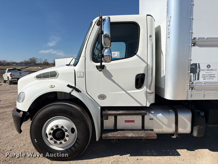 image for item ED5118 2017 Freightliner M2 box truck