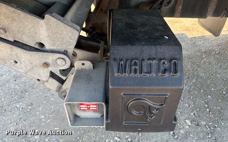 image for item ED5118 2017 Freightliner M2 box truck