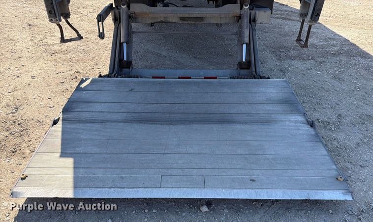 image for item ED5118 2017 Freightliner M2 box truck