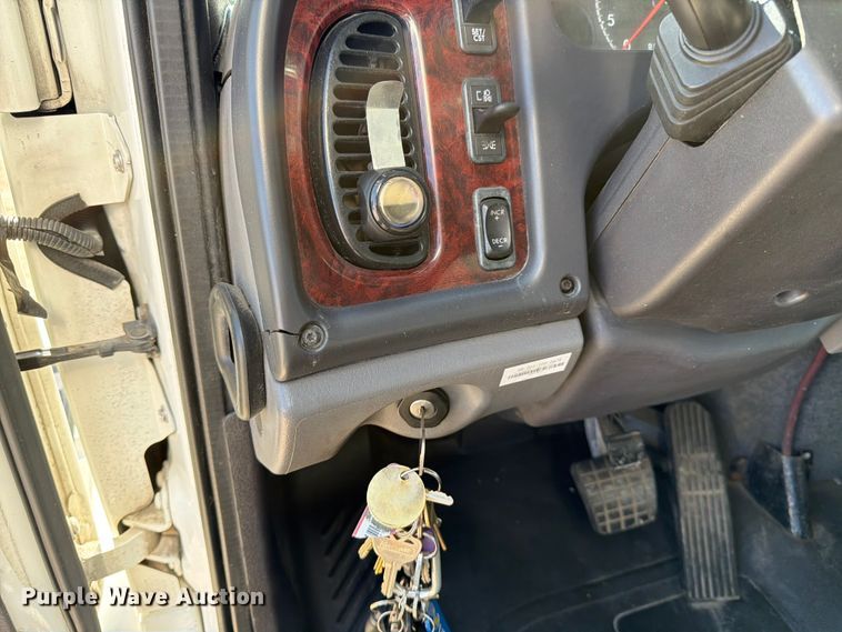 image for item ED5118 2017 Freightliner M2 box truck