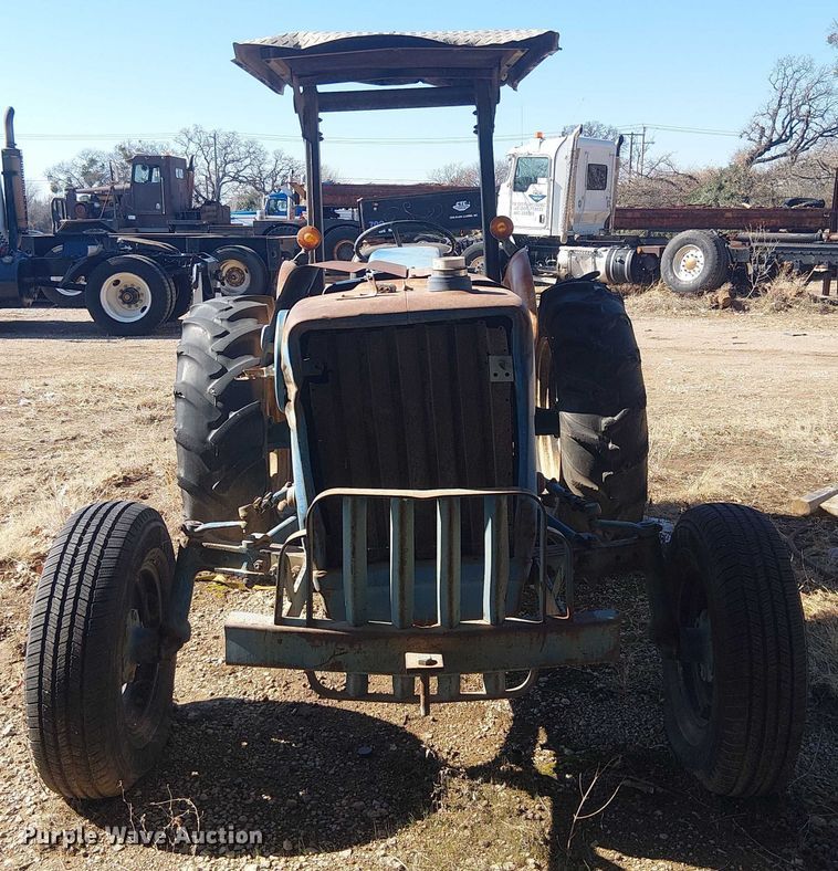 image for item EE1447 Ford 3600 tractor