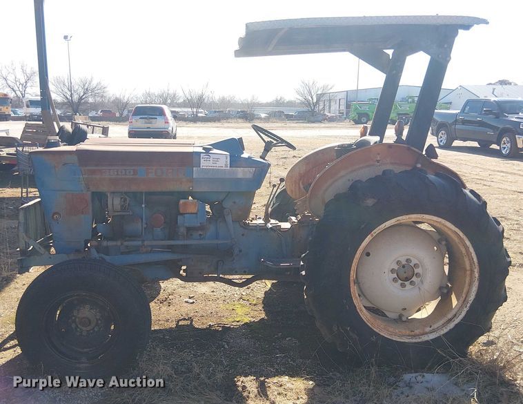 image for item EE1447 Ford 3600 tractor