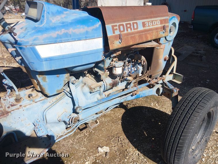image for item EE1447 Ford 3600 tractor