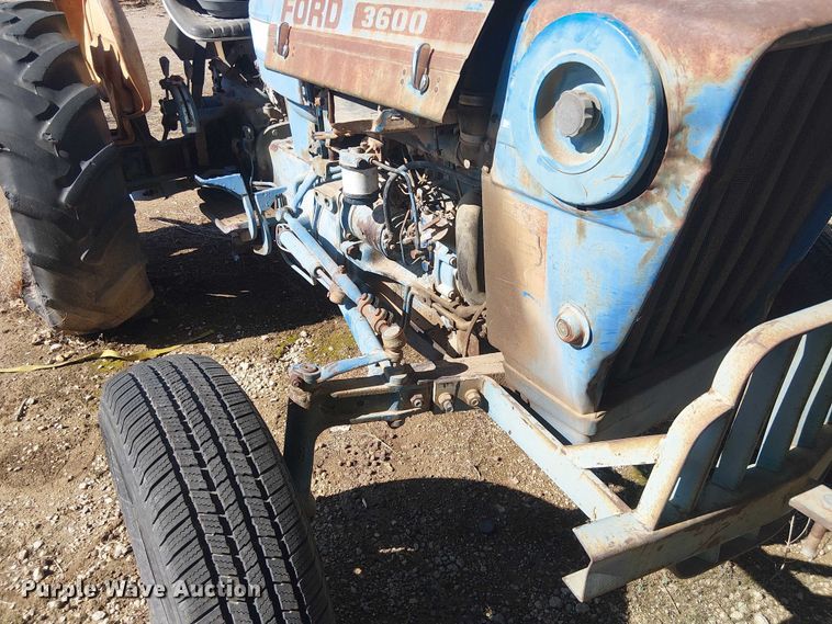 image for item EE1447 Ford 3600 tractor