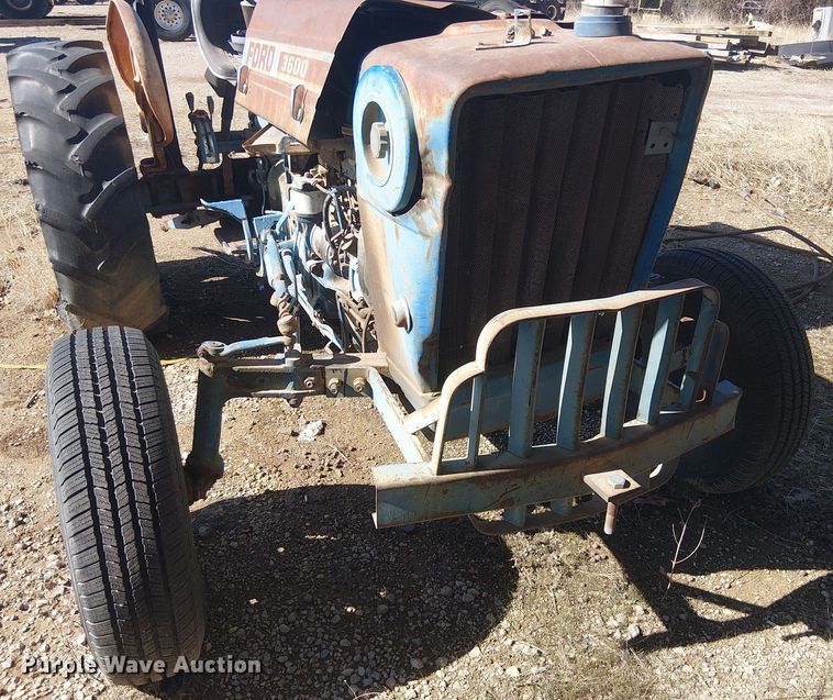 image for item EE1447 Ford 3600 tractor