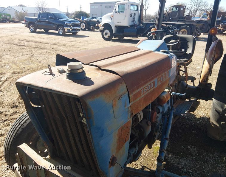 image for item EE1447 Ford 3600 tractor