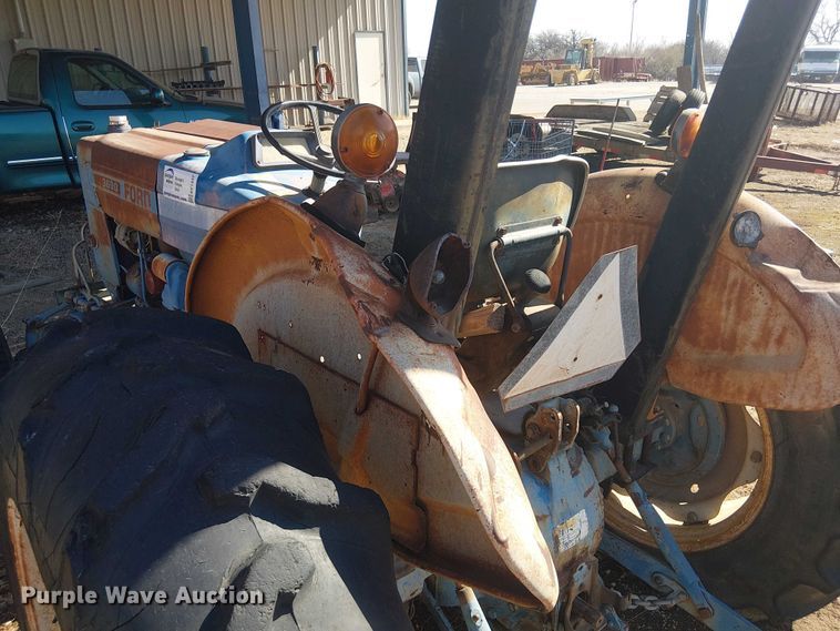 image for item EE1447 Ford 3600 tractor