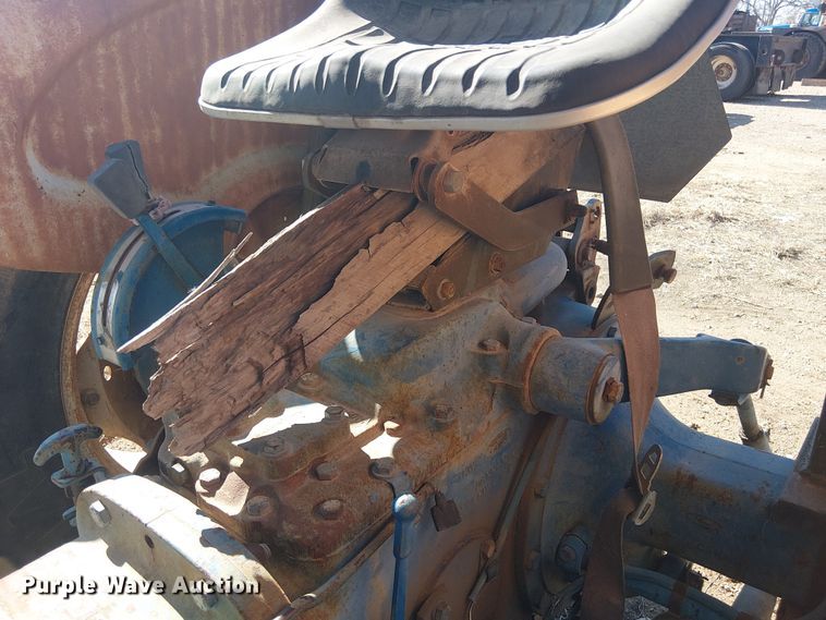 image for item EE1447 Ford 3600 tractor