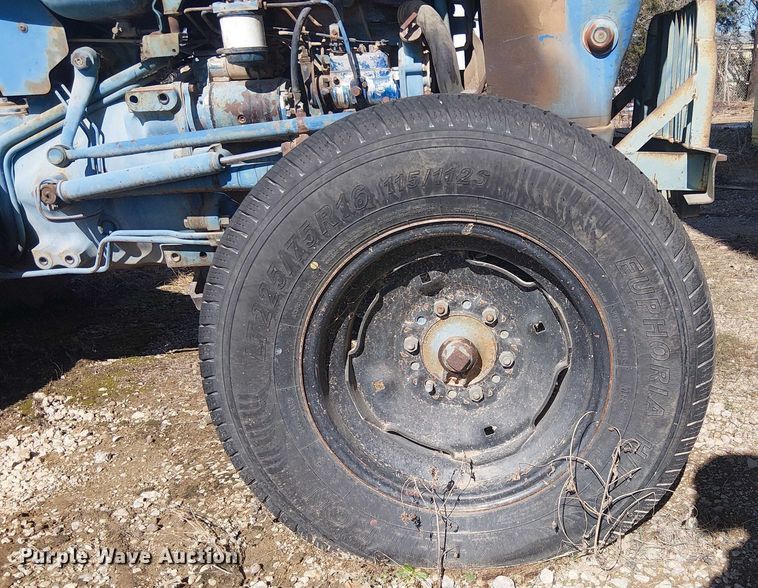 image for item EE1447 Ford 3600 tractor