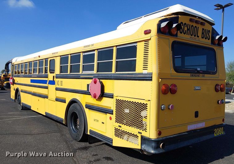 image for item EE4999 2004 Thomas Built HDX school bus