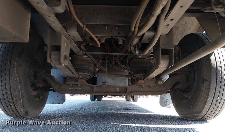 image for item EE4999 2004 Thomas Built HDX school bus