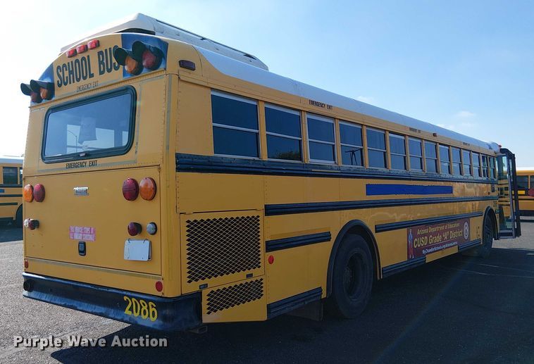 image for item EE5000 2004 Thomas Built HDX school bus