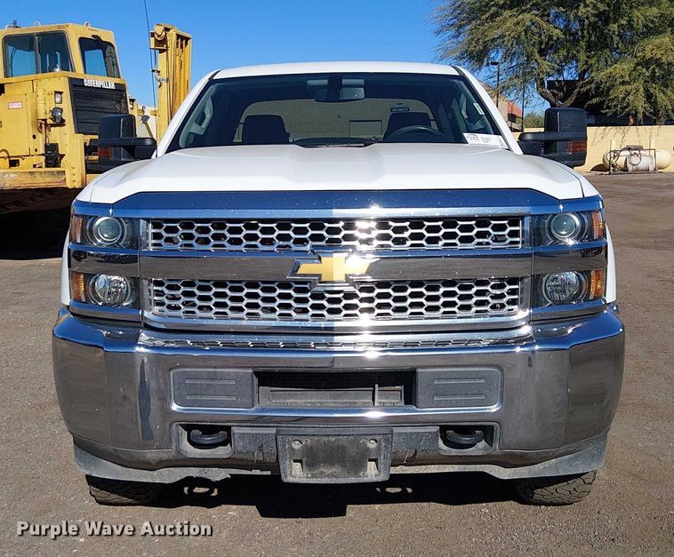 image for item EE5111 2019 Chevrolet Silverado 2500HD Ext. Cab pickup truck