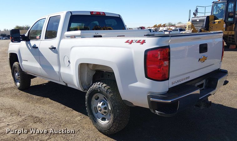 image for item EE5111 2019 Chevrolet Silverado 2500HD Ext. Cab pickup truck