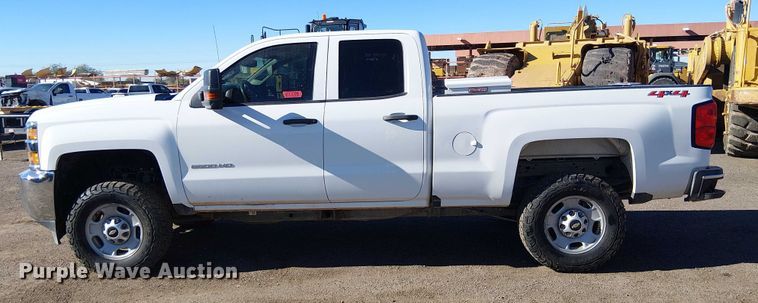 image for item EE5111 2019 Chevrolet Silverado 2500HD Ext. Cab pickup truck