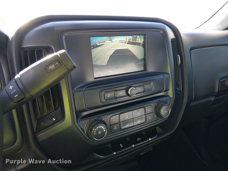 image for item EE5111 2019 Chevrolet Silverado 2500HD Ext. Cab pickup truck