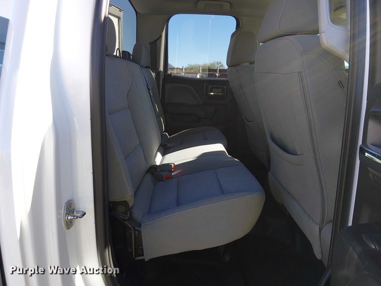 image for item EE5111 2019 Chevrolet Silverado 2500HD Ext. Cab pickup truck