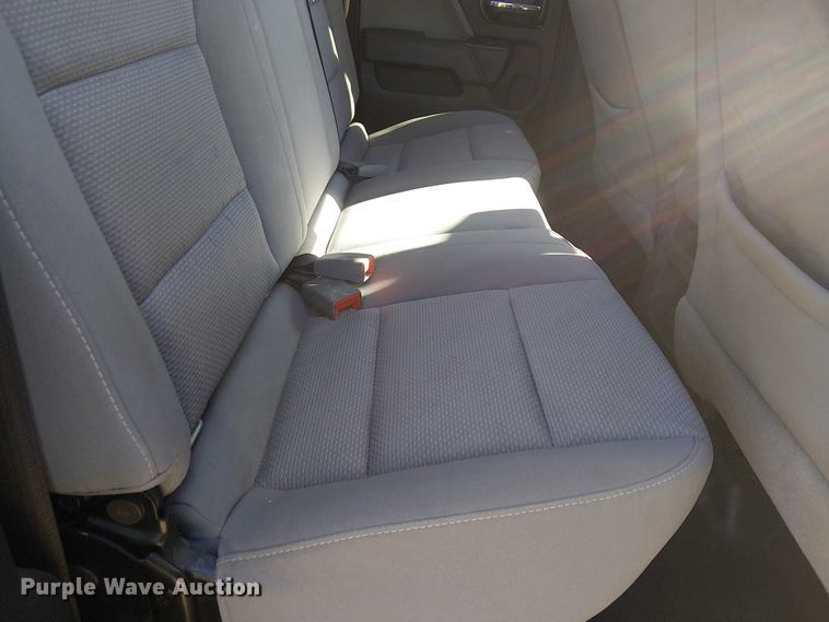 image for item EE5111 2019 Chevrolet Silverado 2500HD Ext. Cab pickup truck