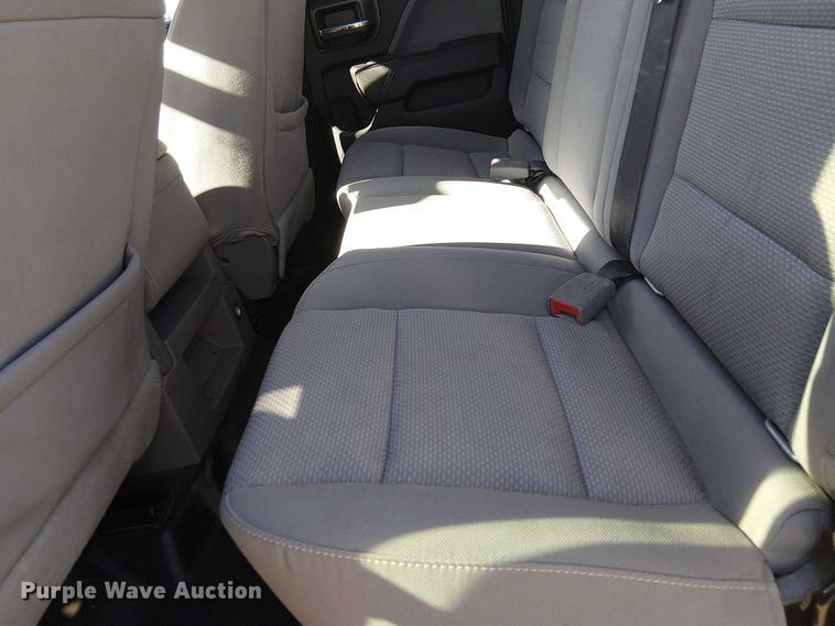 image for item EE5111 2019 Chevrolet Silverado 2500HD Ext. Cab pickup truck