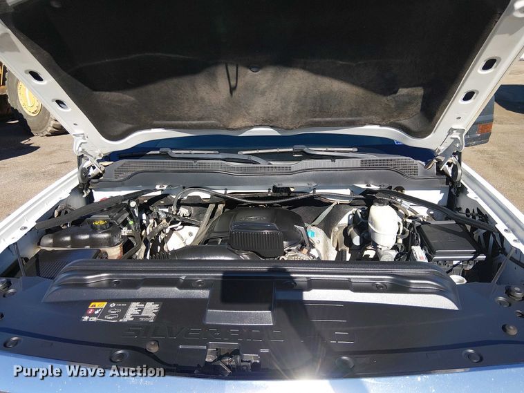 image for item EE5111 2019 Chevrolet Silverado 2500HD Ext. Cab pickup truck