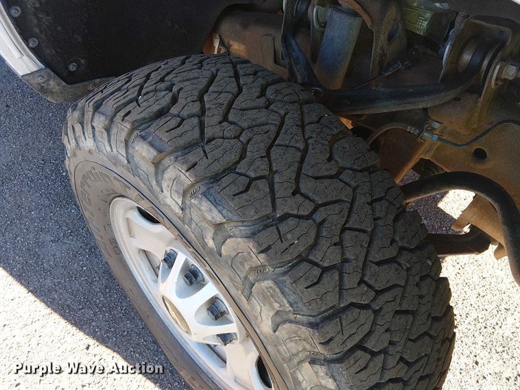 image for item EE5111 2019 Chevrolet Silverado 2500HD Ext. Cab pickup truck