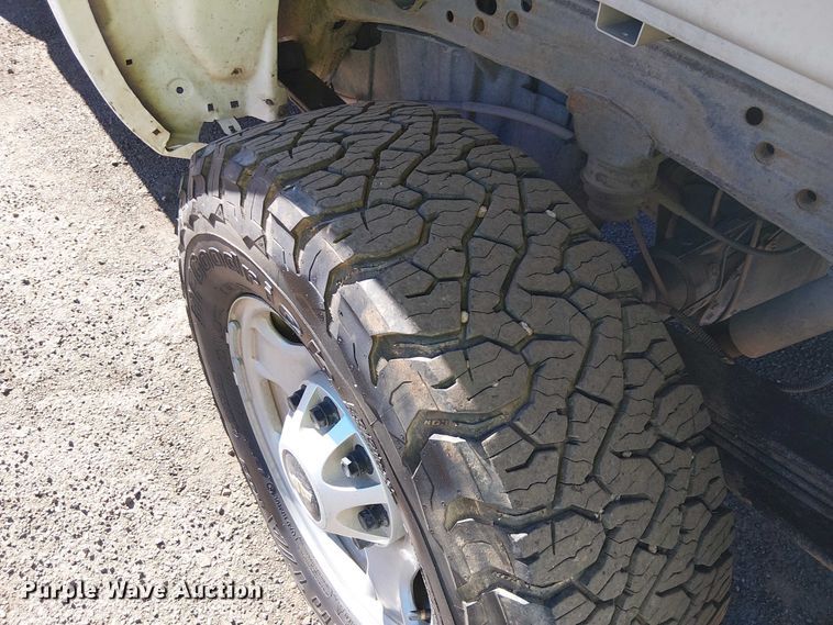 image for item EE5111 2019 Chevrolet Silverado 2500HD Ext. Cab pickup truck