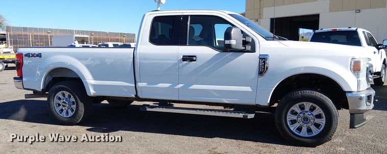 image for item EE5112 2022 Ford F250 Super duty XLT Ext. Cab pickup truck