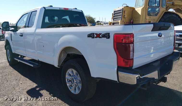 image for item EE5112 2022 Ford F250 Super duty XLT Ext. Cab pickup truck