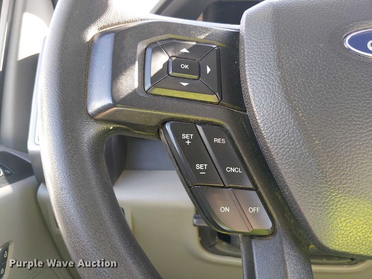 image for item EE5112 2022 Ford F250 Super duty XLT Ext. Cab pickup truck