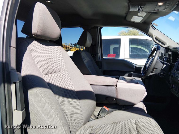 image for item EE5112 2022 Ford F250 Super duty XLT Ext. Cab pickup truck