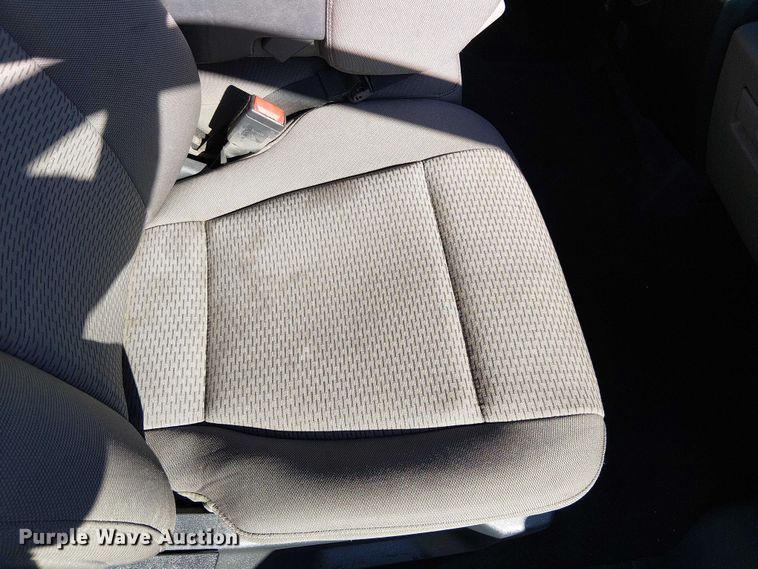 image for item EE5112 2022 Ford F250 Super duty XLT Ext. Cab pickup truck