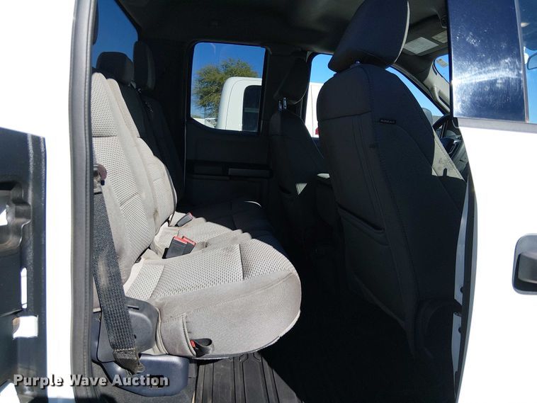 image for item EE5112 2022 Ford F250 Super duty XLT Ext. Cab pickup truck