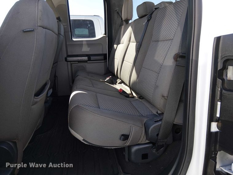 image for item EE5112 2022 Ford F250 Super duty XLT Ext. Cab pickup truck