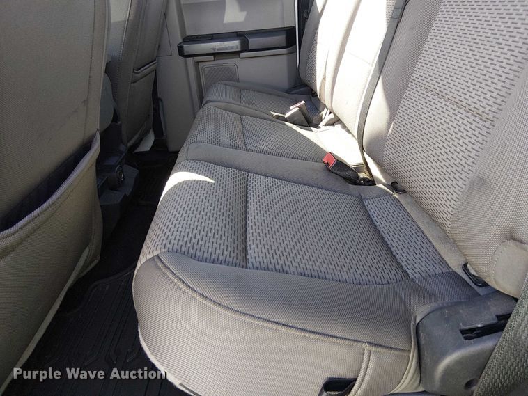 image for item EE5112 2022 Ford F250 Super duty XLT Ext. Cab pickup truck