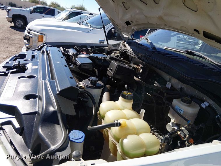 image for item EE5112 2022 Ford F250 Super duty XLT Ext. Cab pickup truck