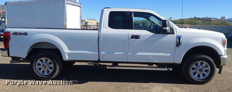 image for item EE5113 2022 Ford F250 Super Duty XLT Ext. Cab pickup truck