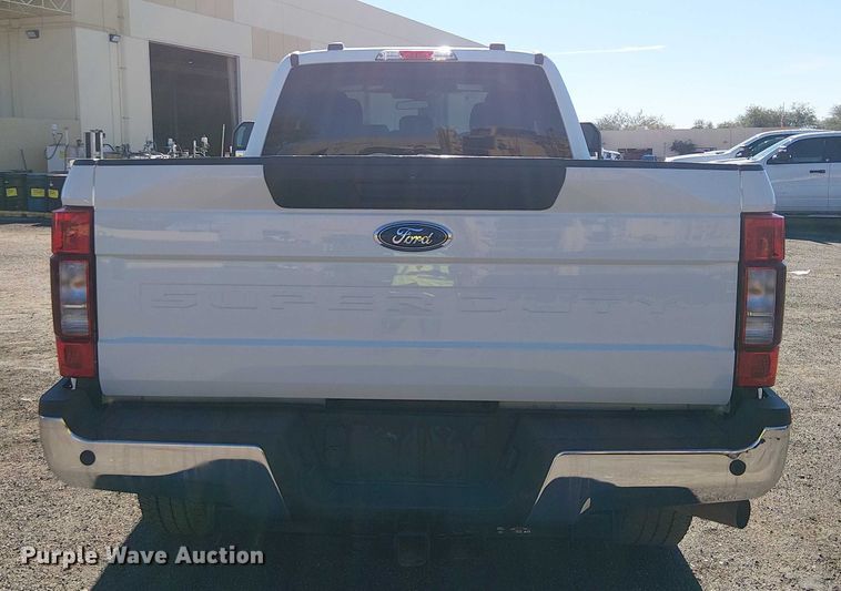 image for item EE5113 2022 Ford F250 Super Duty XLT Ext. Cab pickup truck