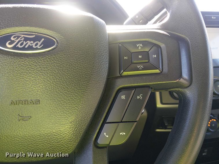 image for item EE5113 2022 Ford F250 Super Duty XLT Ext. Cab pickup truck