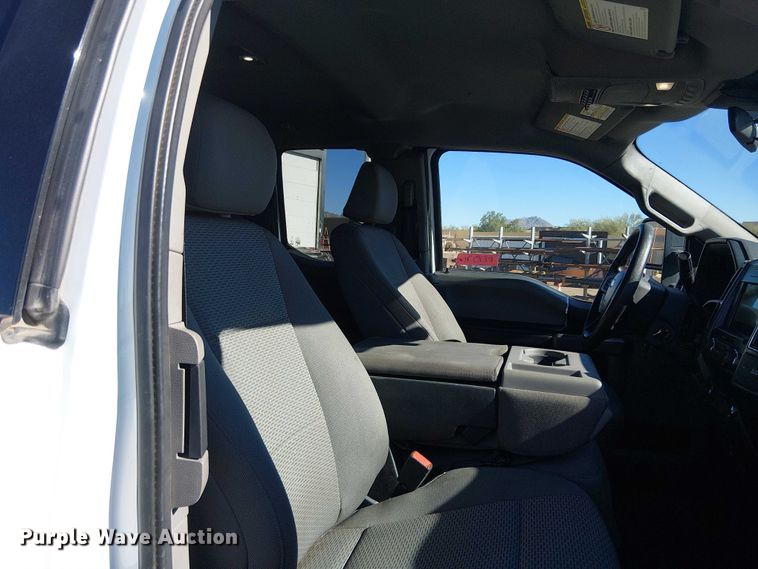 image for item EE5113 2022 Ford F250 Super Duty XLT Ext. Cab pickup truck