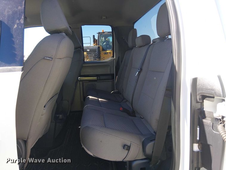 image for item EE5113 2022 Ford F250 Super Duty XLT Ext. Cab pickup truck