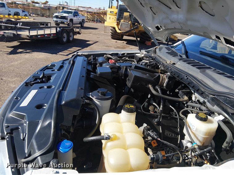 image for item EE5113 2022 Ford F250 Super Duty XLT Ext. Cab pickup truck