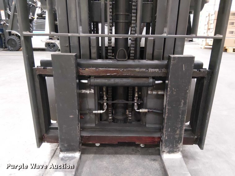 image for item EE5121 2016 UniCarriers CFS40 forklift